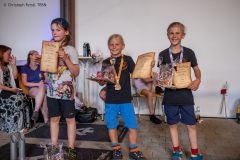 112-1-131_web